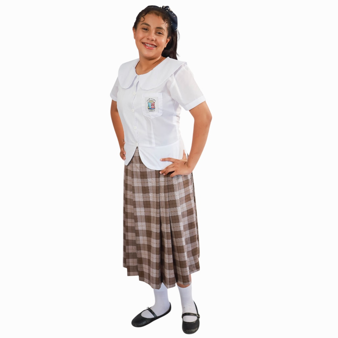Falda y blusa del colegio salarrue para niña