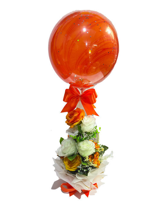 Arreglo de rosas artificiales con globo de colores