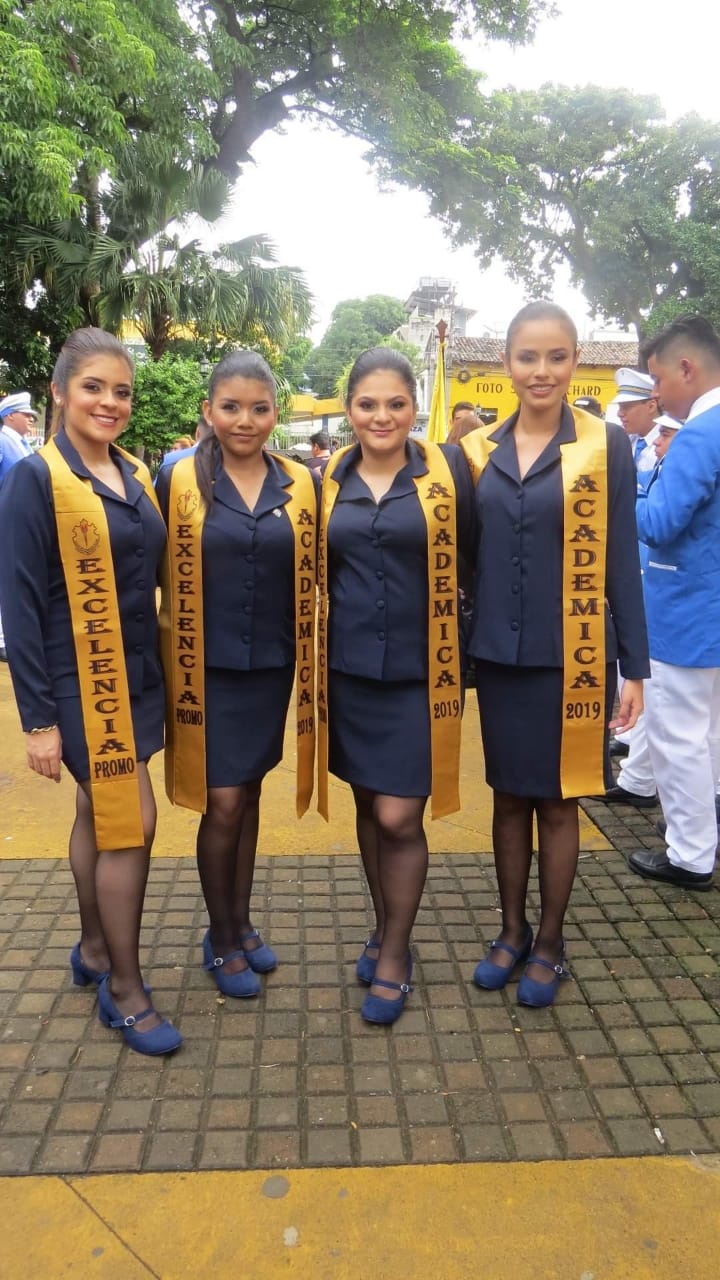 Estolas estampadas para graduación