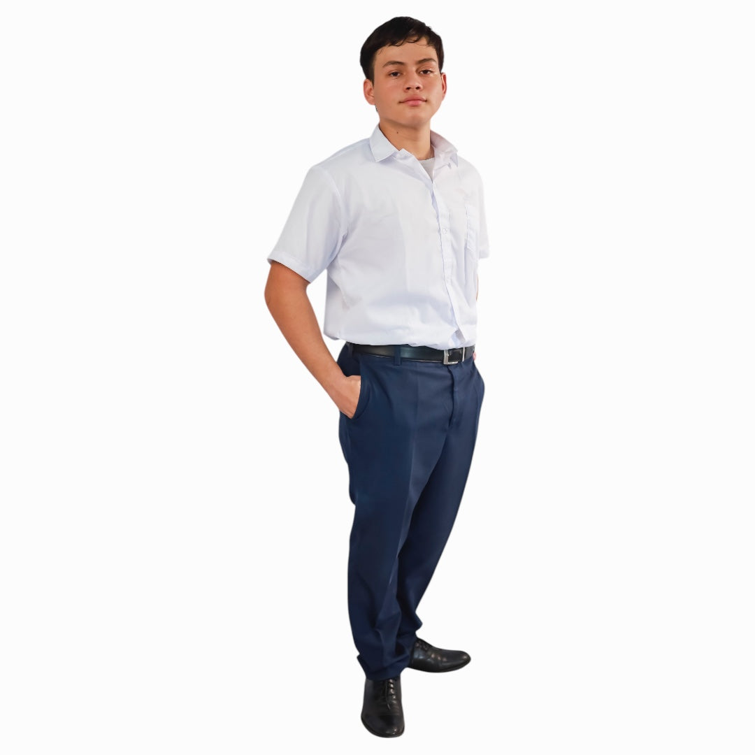 Uniforme escolar de camisa y pantalon para joven